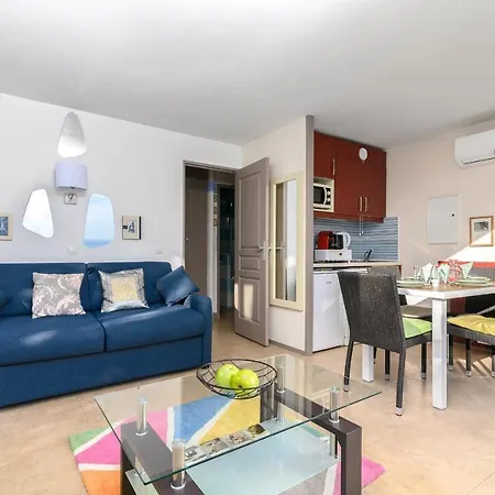 Costa Furnished Flat Διαμέρισμα